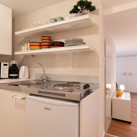 De Qua De La Studio โรวีน ภายนอก รูปภาพ